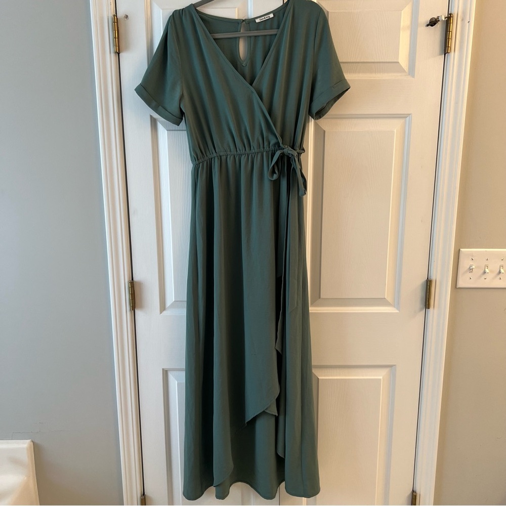Wren & Ivory Faux Wrap Midi Dress